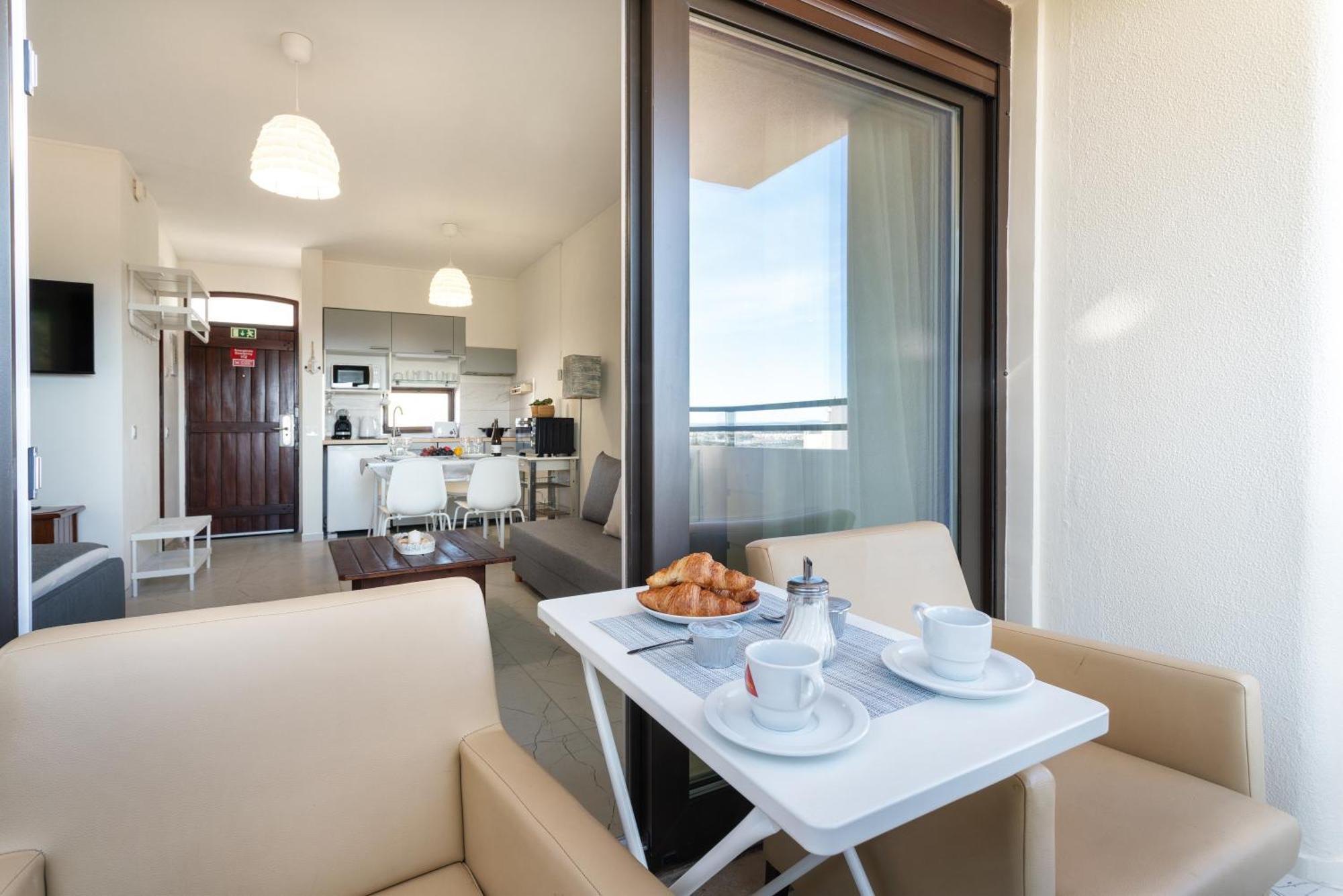 Apartment Homes Jardim Cozy With Pools Near The Old Town Albufeira